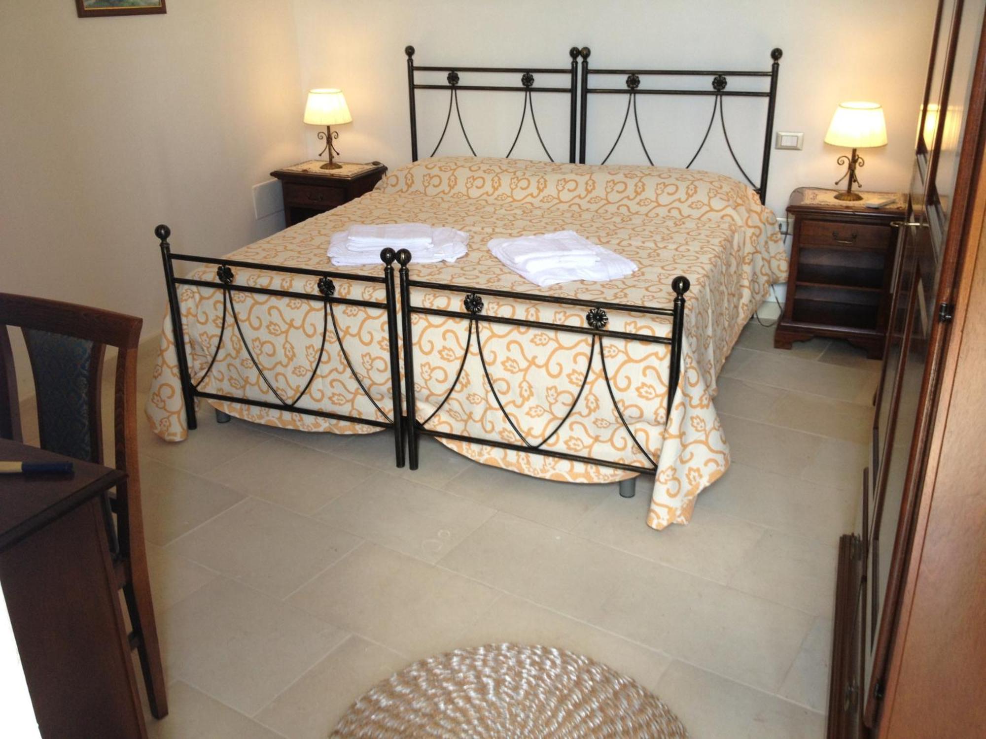 קרפיניאנו סלינטינו Agriturismo Masseria Quaremme חדר תמונה